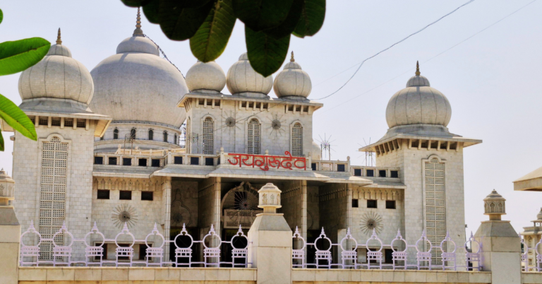Jai Gurudev Mandir Mathura