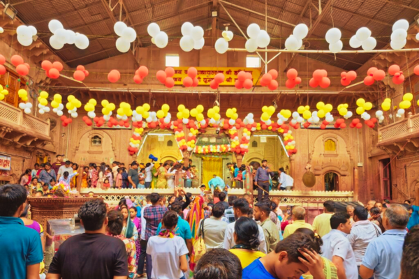radha vallabh mandir vrindavan