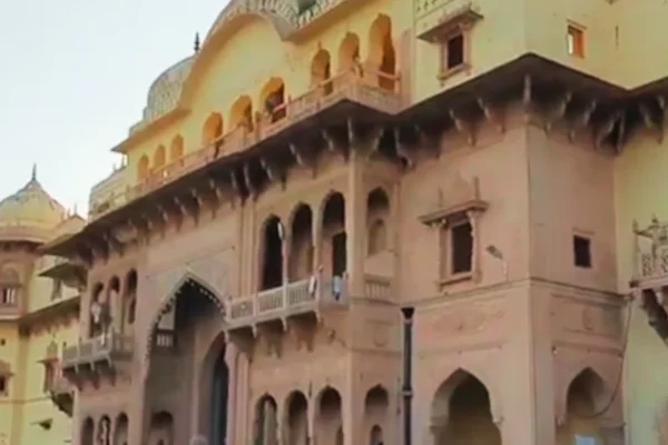 Vrindavan to Barsana distance kushal vihari Maharaj Mandir